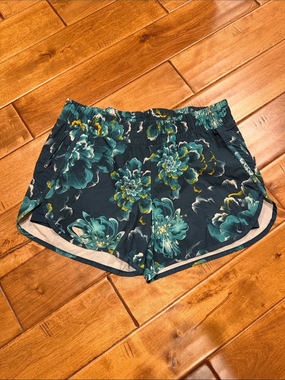 AVIA Floral Teal Athletic Shorts - Women M